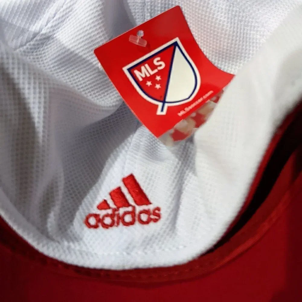 ‎BNWT!!! Adidas Chicago Fire Chicago Flag edition